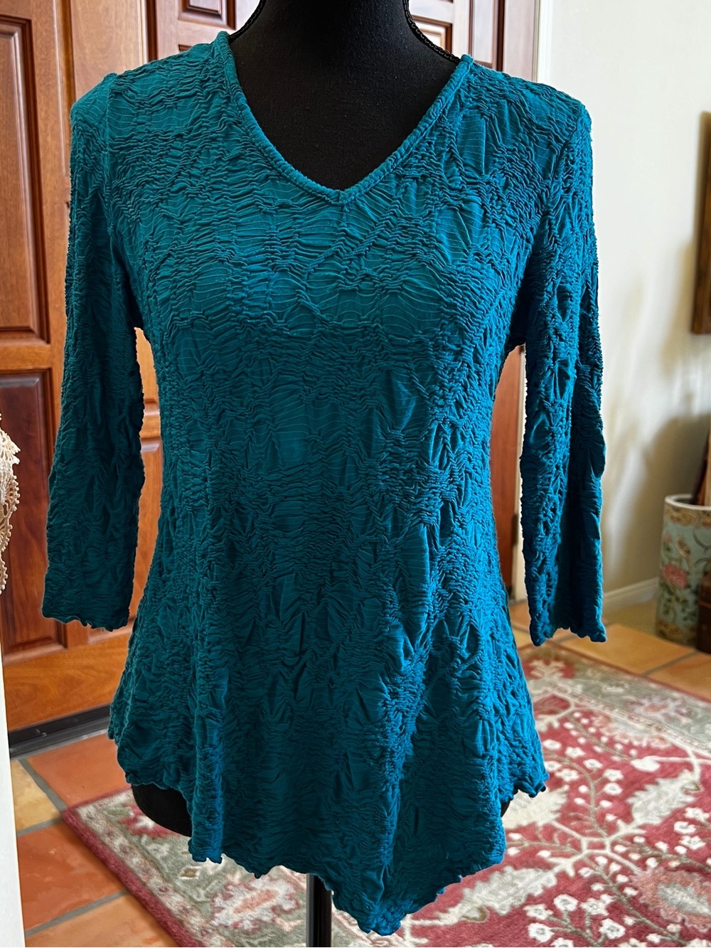 Sno Skins Textured Crinkle Knit Top Turquoise V Neck Asymmetrical Size S - Picture 1 of 7